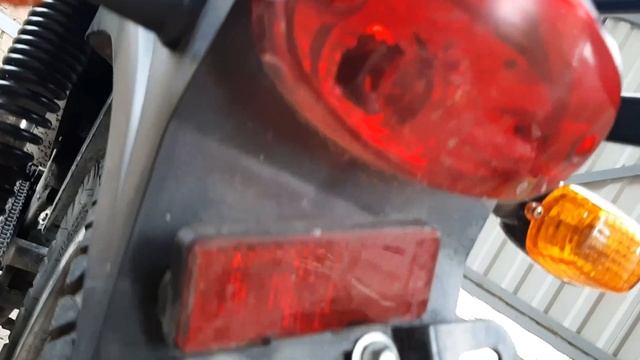 Как правильно(или неправильно) настраивать(или не настраивать) цепь на мопеде альфа смотреть онлайн