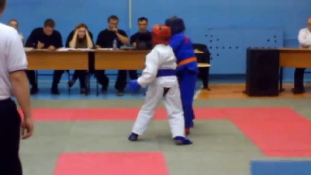 Бузмаков Захар. Армейский Рукопашный Бой смотреть онлайн