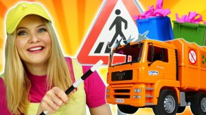 Школа Машинок с Алёной: мусоровоз, бетономешалка и грузовик на уроке! Сборник видео для детей