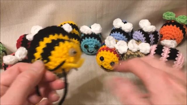 crochet bumble bee keychain ornament RAOK смотреть онлайн