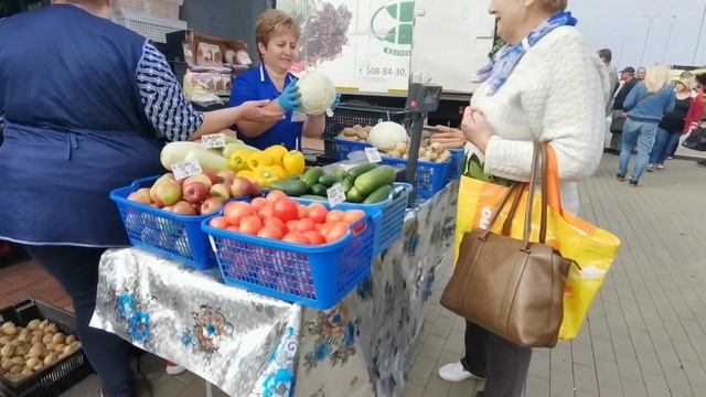 Сезон осенних ярмарок в Минске открыт! Что выгодно покупать - советы от минчан смотреть онлайн