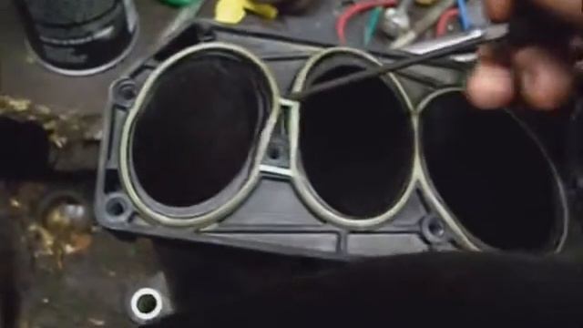 Ford Explorer `99 w 4.0 SOHC pt.2 engine upper & lower intake gaskets remove смотреть онлайн