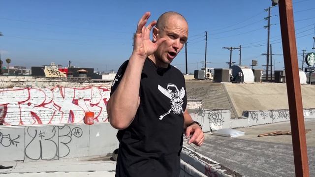 Kettlebell 4 - Halo - Shoulder Range Of Motion Warmup.  Biceps, Triceps, Abs