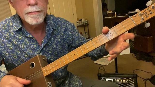 Circular Picking 4 String Cigar Box Guitar Lesson #4stringcbg #cbglesson #cbg #cigarboxguitarlesson смотреть онлайн