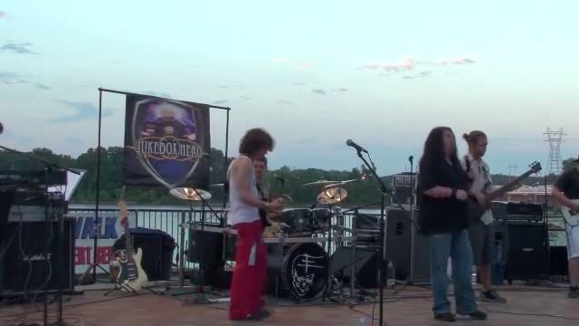 Jukebox Hero- Shakin' by Eddie Money, live cover смотреть онлайн