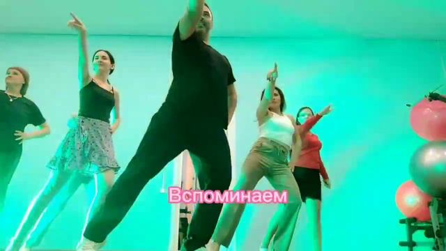 УРОК ТАНЦЕВ С ЮРИЕМ СТУКМАНОВЫМ. ЧАПАЕВСК.САМБА. смотреть онлайн