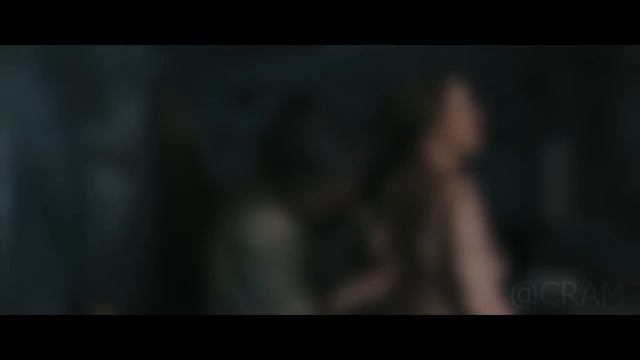 Король заставляет принцессу выйти замуж за монстра из-за блох