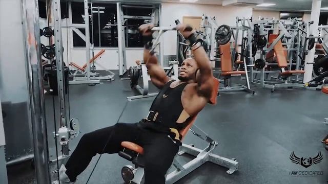 ULISSES JR | ТРЕНИРОВКА ПЛЕЧ НА РУССКОМ | #1 (Юлиссис на РУССКОМ)