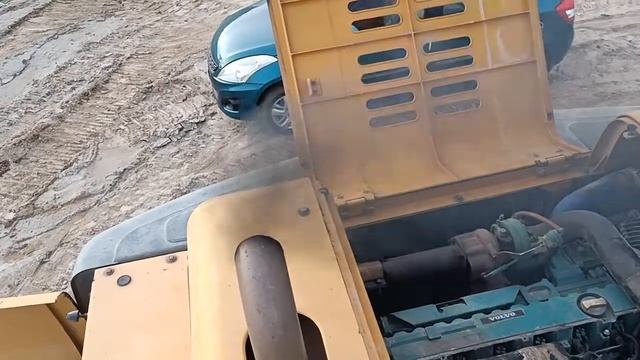 VOLVO Excavator EC210 PRIME Turbo Complaint. смотреть онлайн