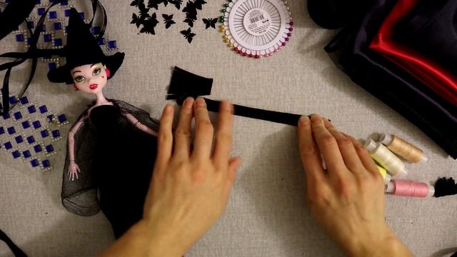 КАК СШИТЬ КОСТЮМ ПЛАТЬЕ НА ХЭЛЛОУИН КОСТЮМ ПЛАТЬЕ СВОИМИ РУКАМИ ДЛЯ КУКЛЫ MLP МОНСТЕР ХАЙ НАРЯДЫ смотреть онлайн