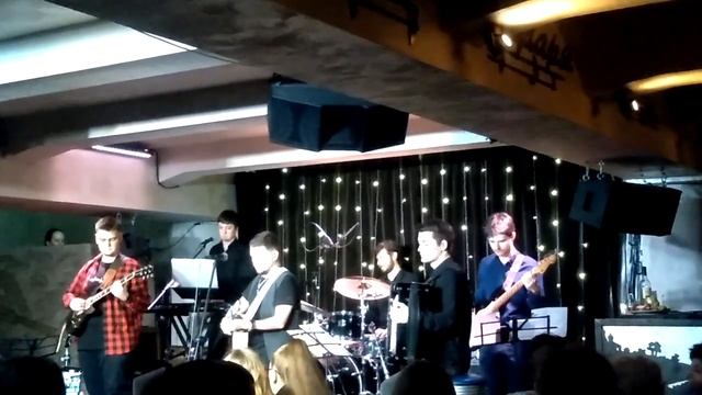 "По крышам кап-кап капает вода". "Любимая ошибка" Слава Благов в Гнездо Глухаря 26.02.2023г. смотреть онлайн