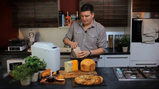 Peter Sidwell Bread Mixes and Bread Maker Demonstration смотреть онлайн