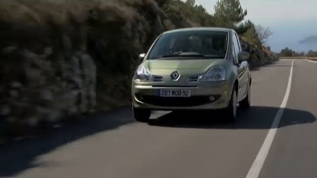 Renault Modus - Dynamic shots смотреть онлайн