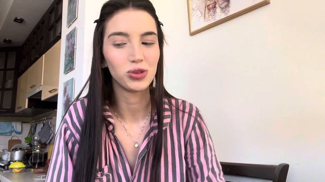 ЛУЧШАЯ ПОДРУЖКА - рутина макияжа, про эмиграцию, замужество в 19, ведение inst и блога? смотреть онлайн