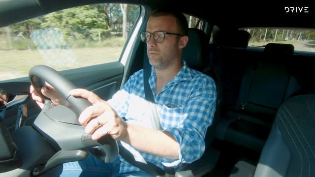 2023 Volkswagen ID.4 | The Much Hyped ID.4 Electric SUV | Drive.com.au смотреть онлайн