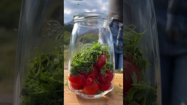 ОЧЕНЬ ВКУСНО! МАРИНОВАННЫЕ ПОМИДОРЫ ЗА СЧИТАННЫЕ МИНУТЫ смотреть онлайн