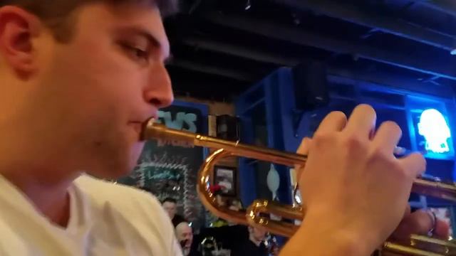 Louis Dowdeswell - Live Recording - Sing Sing Sing