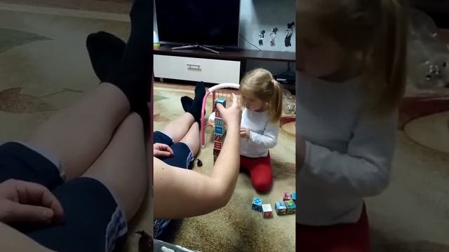 Играем с папой! Хитрая девчонка! Папина дочка! Чем занять ребенка вечерами? смотреть онлайн