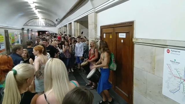 Вечір на ст.м. Хрещатик (27.06.17) смотреть онлайн