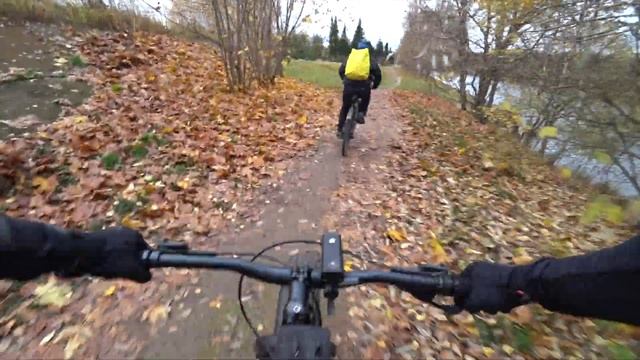 60 км на фэтбайке | Осенний Лохин остров смотреть онлайн