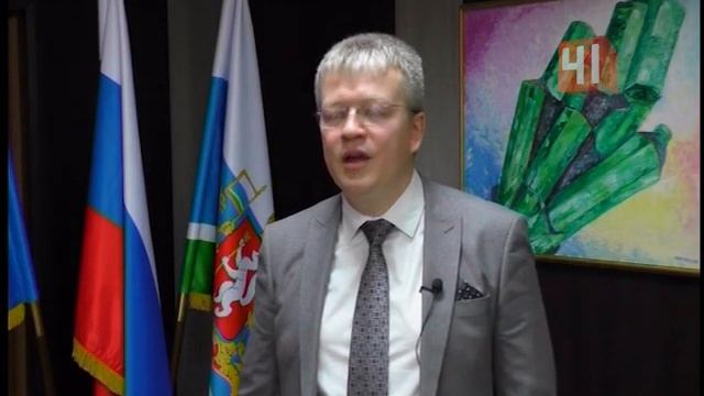 Редкие изумруды-близнецы / Новости смотреть онлайн