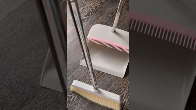 Набор для уборки 3 в 1 / Совок, щетка, водосгон / Щетка с совком для сухой уборки / Совок с веником смотреть онлайн