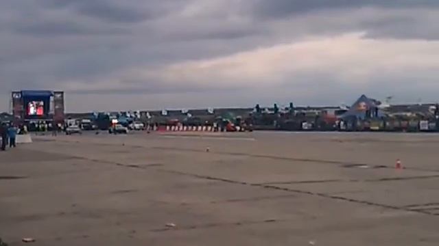 Nissan Gtr R32  1600 л.с. против Nissan Gtr R35 1200 л.с.