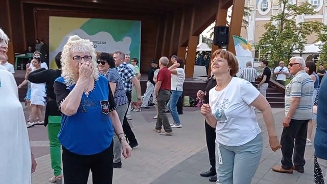 Дискотека ???17. 06.23 смотреть онлайн