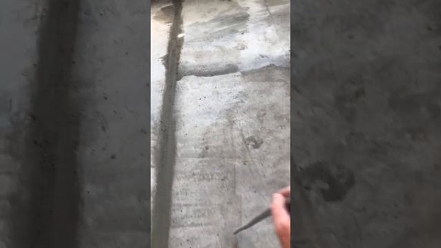 Бухтит Стяжка. Барабан после заливки цементно песчаной стяжки пола М-300,