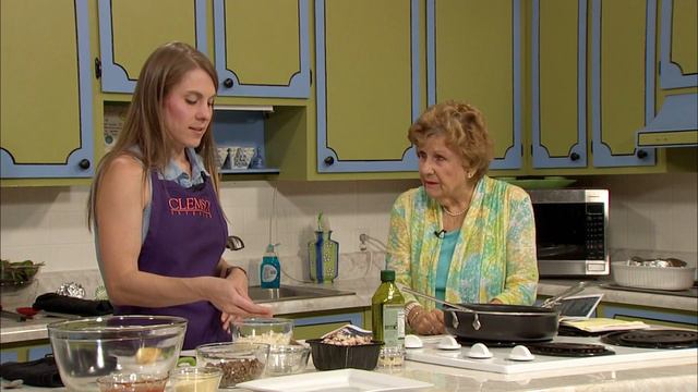 Peggy Denny 18-055 - Marie Hegler, Recipe #1024, Part 1 смотреть онлайн