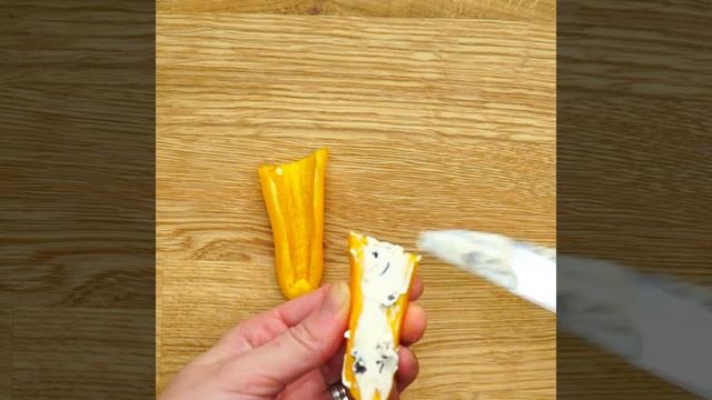 Prosciutto Wrapped Sweet Peppers With Cream Cheese смотреть онлайн