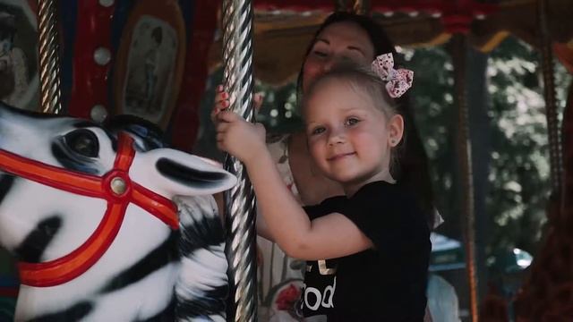 Поздравление доченьки для папы . «Мой Папа босс, мой Папа герой» смотреть онлайн