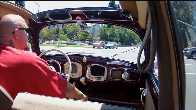 Sunday Drive in the 11G смотреть онлайн