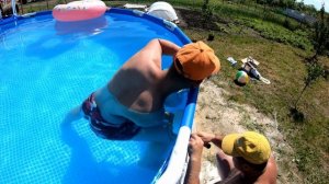 Вырезаем форсунки без слива воды в каркасном бассейне Intex. Как увеличить отверстия в бассейне?