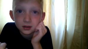 как надеть линзы ребенку видео