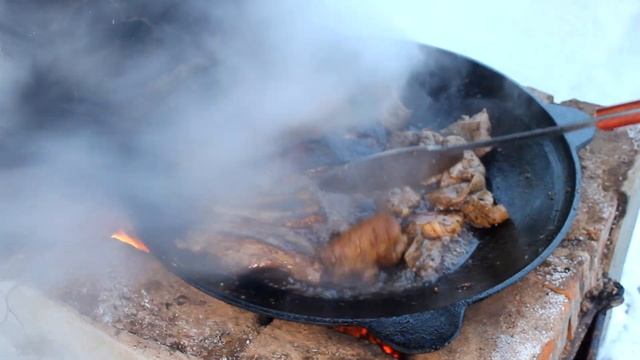 Мясо в садже - восточная кухня смотреть онлайн