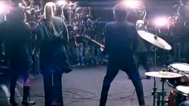 Moby - Lift Me Up смотреть онлайн
