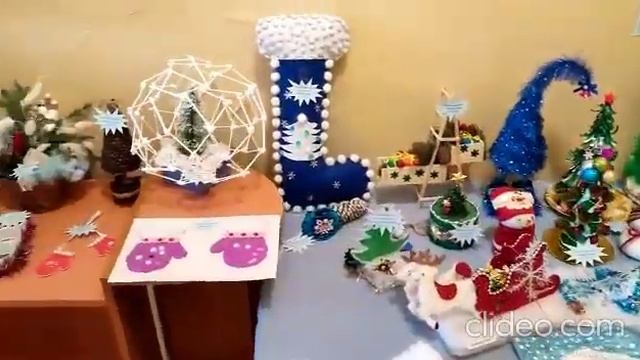Выставка новогодних поделок "Мастерская Деда Мороза-2022" смотреть онлайн