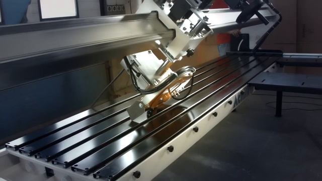 Станок для резки камня AFR C-TN 380 В, 3ф, 3 кВт ACHILLI (Акилли) смотреть онлайн