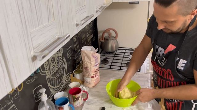 Коржики для школьников, мягкие и нежные, рецепт моего детства смотреть онлайн