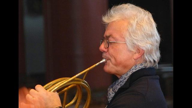 Bruno Schneider plays Strauss Horn Concerto No 2 in E-flat major 3rd mvt смотреть онлайн