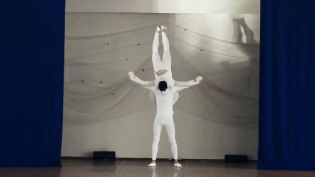 Акробатическая мужская пара - оригинальные костюмированные номера Харьков-Белгород смотреть онлайн