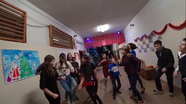 Новый год в школе) смотреть онлайн