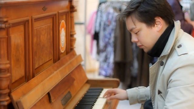 30 Pianos, Canon 500d 50mm 1.8 смотреть онлайн