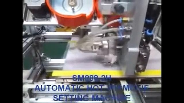 SM888-2H Машина для автоматической установки страз на прозрачную пленку смотреть онлайн