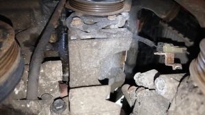 Снять выпускной коллектор Шевроле Авео 1.2