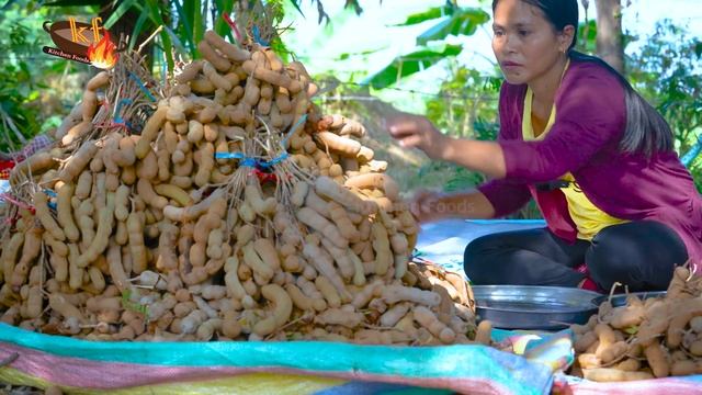 Prepared a lot of Sweet Ripe Tamarind Fruit Method In Village - Cook Sweet Tamarind For Sharing Foo смотреть онлайн