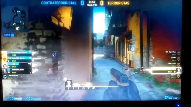 CS:GO - Quad feed clutch on pistol round by tigoalex смотреть онлайн