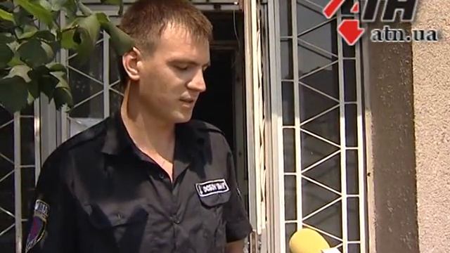 28.07.2015 - три автолестницы, спецтехника – подробности пожара в НИИ на Академика Павлова смотреть онлайн