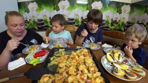 мукбанг картошка с мясом под сырной корочкой